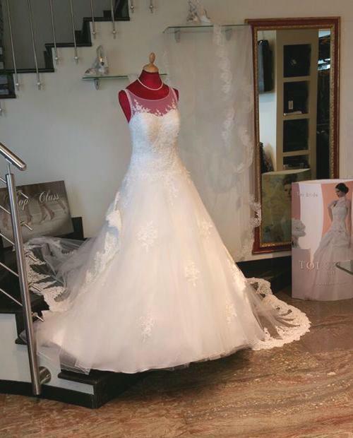 Mangano Sposi - Corigliano Calabro (CS) - Abiti da Sposa - Abbigliamento cerimonia uomo donna - Abbigliamento generico